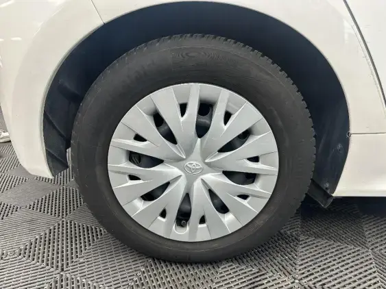 TOYOTA YARIS IV - voiture d'occasion - Photo 25