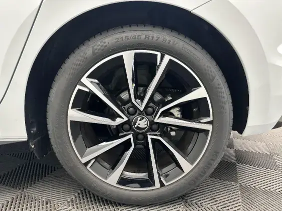 SKODA FABIA IV - voiture d'occasion - Photo 23