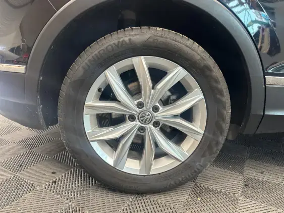 VOLKSWAGEN TIGUAN II - voiture d'occasion - Photo 25