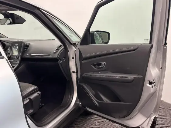 RENAULT SCENIC IV - voiture d'occasion - Photo 20