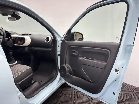 RENAULT TWINGO III - voiture d'occasion - Photo 18