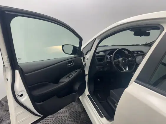 NISSAN LEAF II - voiture d'occasion - Photo 18