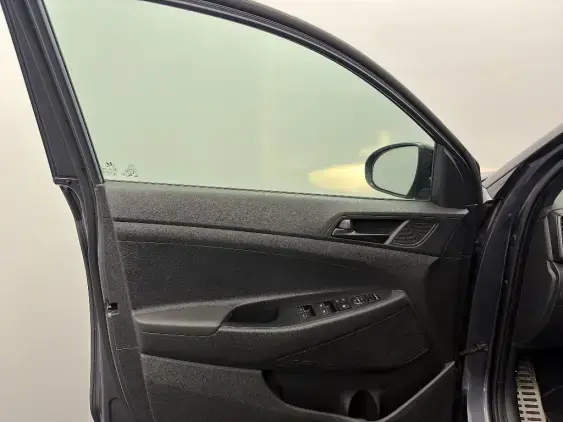 HYUNDAI TUCSON II - voiture d'occasion - Photo 19