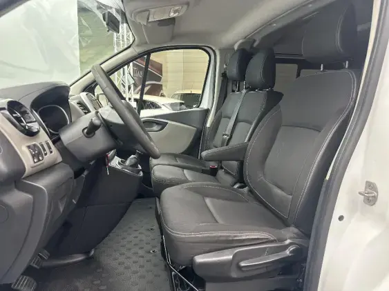 RENAULT TRAFIC III - voiture d'occasion - Photo 18
