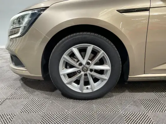 RENAULT MEGANE IV - voiture d'occasion - Photo 23