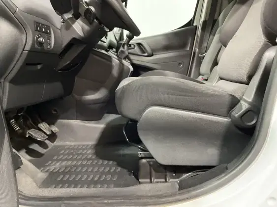 CITROEN BERLINGO II - voiture d'occasion - Photo 18