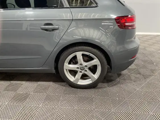 AUDI A3 SPORTBACK IV - voiture d'occasion - Photo 22