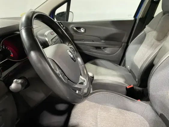 RENAULT CAPTUR - voiture d'occasion - Photo 18