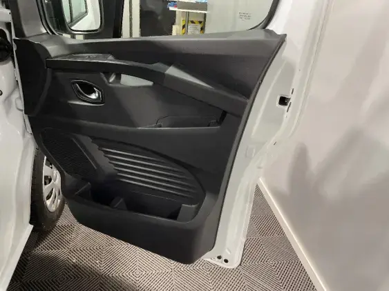 NISSAN PRIMASTAR FG II - voiture d'occasion - Photo 17