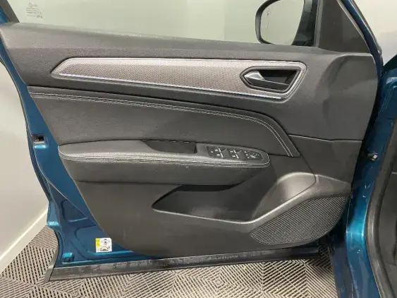 RENAULT ARKANA - voiture d'occasion - Photo 19