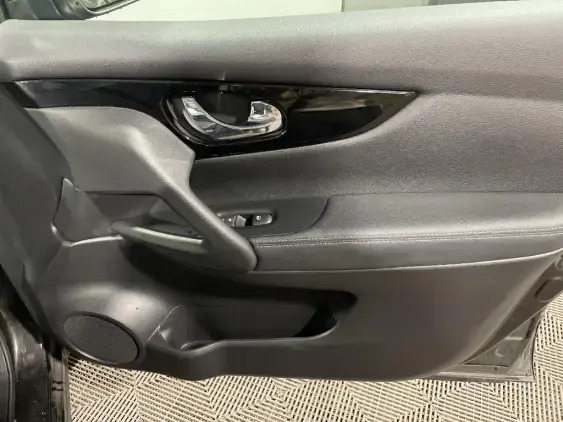 NISSAN QASHQAI II - voiture d'occasion - Photo 20