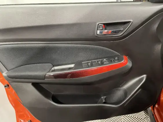 SUZUKI SWIFT III - voiture d'occasion - Photo 18