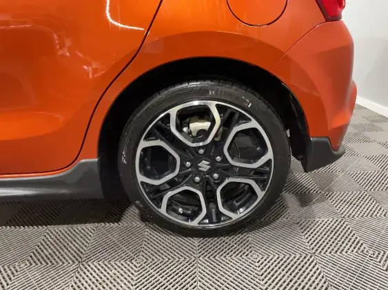 SUZUKI SWIFT III - voiture d'occasion - Photo 23