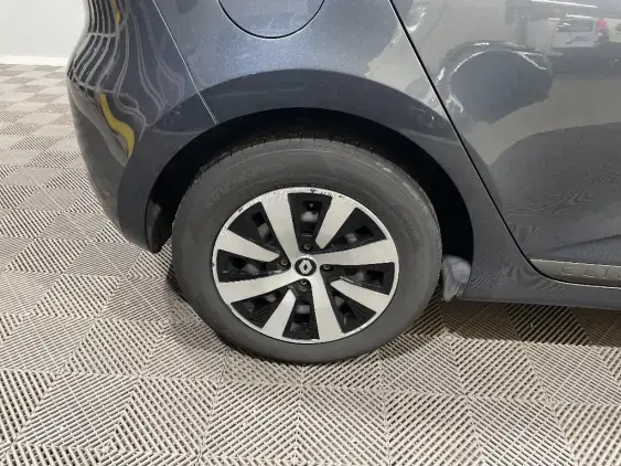 RENAULT CLIO V - voiture d'occasion - Photo 24