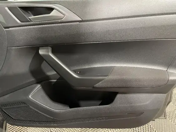 VOLKSWAGEN POLO VI - voiture d'occasion - Photo 20