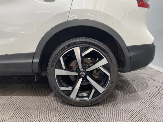 NISSAN QASHQAI II - voiture d'occasion - Photo 24