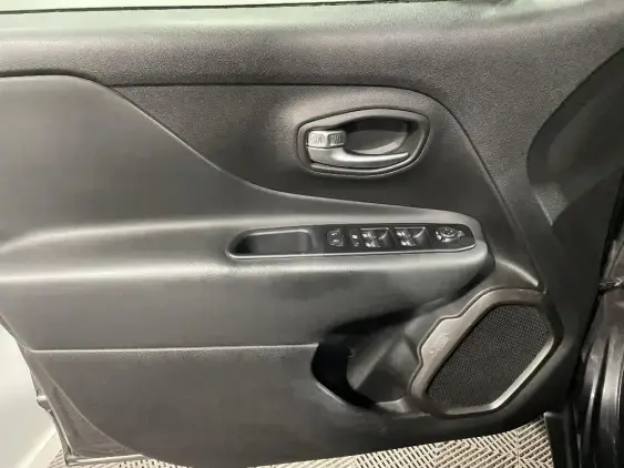 JEEP RENEGADE - voiture d'occasion - Photo 19