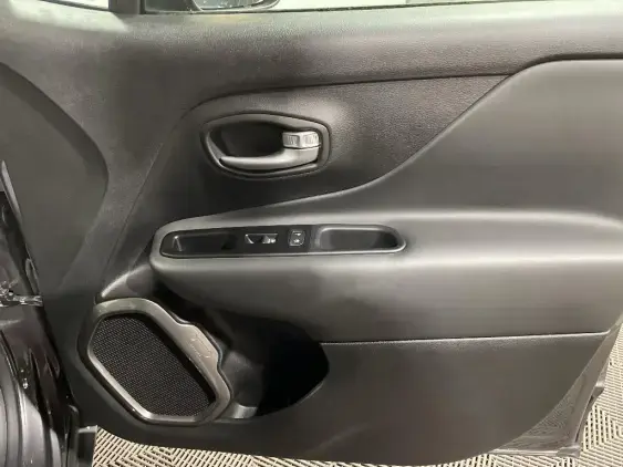 JEEP RENEGADE - voiture d'occasion - Photo 20
