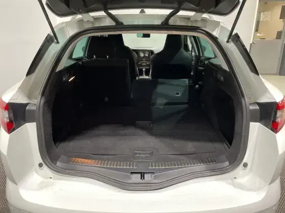 RENAULT MEGANE ESTATE IV - voiture d'occasion - Photo 16