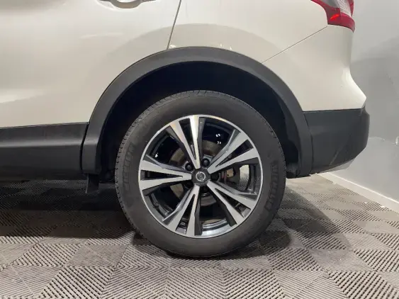 NISSAN QASHQAI II - voiture d'occasion - Photo 23