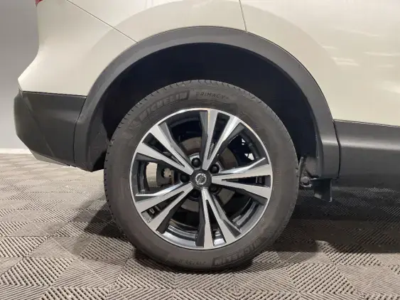 NISSAN QASHQAI II - voiture d'occasion - Photo 24