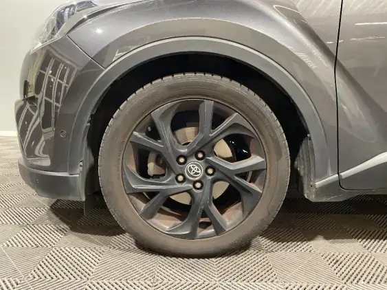TOYOTA C-HR - voiture d'occasion - Photo 22