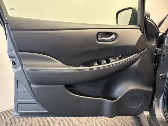 NISSAN LEAF II - voiture d'occasion - Photo 18