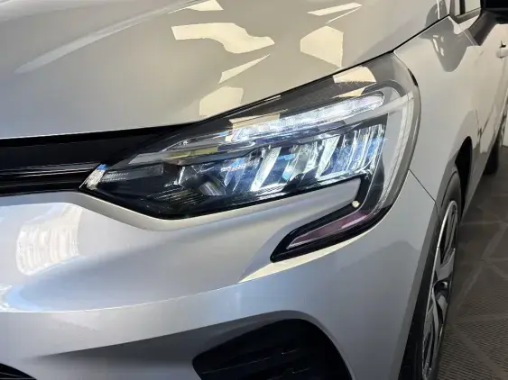 RENAULT CLIO V - voiture d'occasion - Photo 22