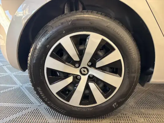 RENAULT CLIO V - voiture d'occasion - Photo 25