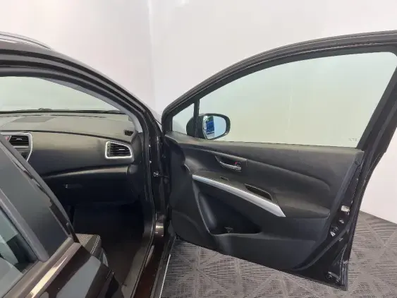 SUZUKI S-CROSS - voiture d'occasion - Photo 20