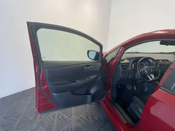 NISSAN LEAF II - voiture d'occasion - Photo 19