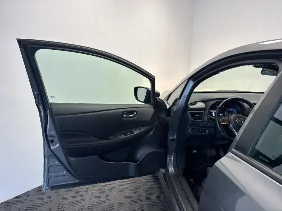 NISSAN LEAF II - voiture d'occasion - Photo 18