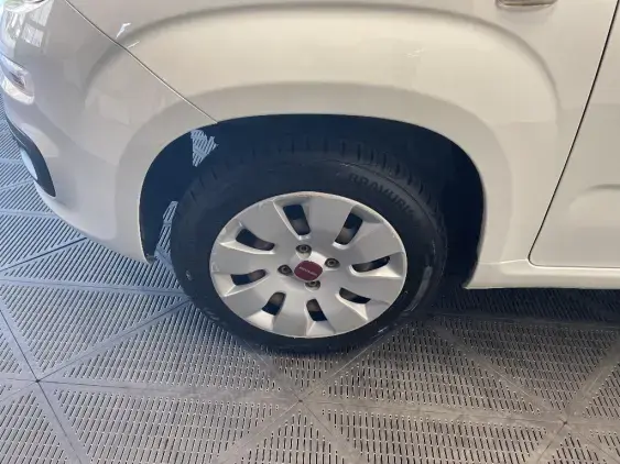 FIAT PANDA III - voiture d'occasion - Photo 23