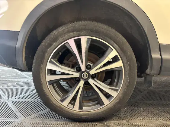 NISSAN QASHQAI II - voiture d'occasion - Photo 24