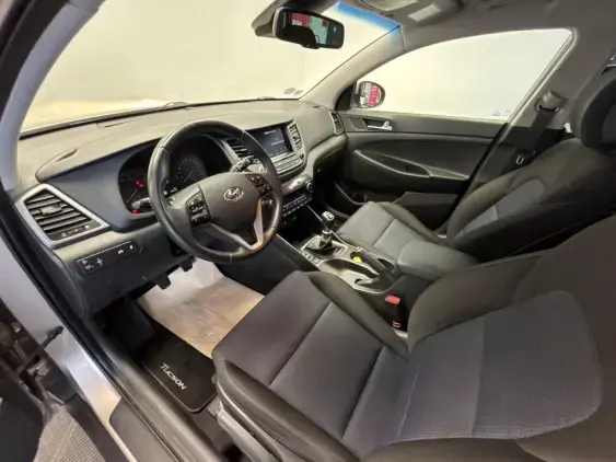 HYUNDAI TUCSON II - voiture d'occasion - Photo 17