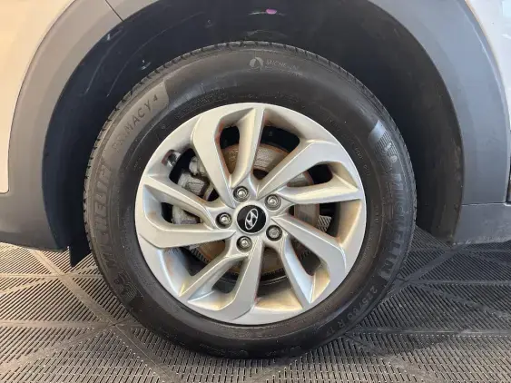 HYUNDAI TUCSON II - voiture d'occasion - Photo 22