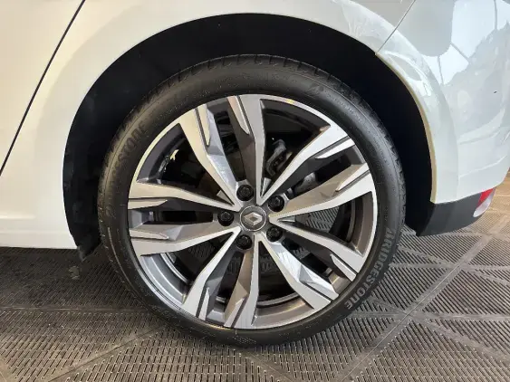 RENAULT MEGANE IV - voiture d'occasion - Photo 23