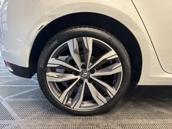 RENAULT MEGANE IV - voiture d'occasion - Photo 24