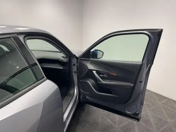 PEUGEOT 2008 ELECTRIQUE II - voiture d'occasion - Photo 20