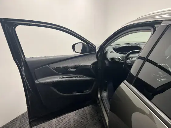 PEUGEOT 3008 II - voiture d'occasion - Photo 19