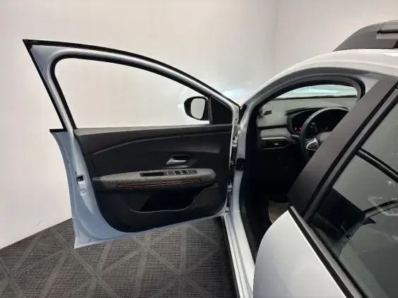 DACIA SANDERO III - voiture d'occasion - Photo 19