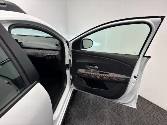 DACIA SANDERO III - voiture d'occasion - Photo 20