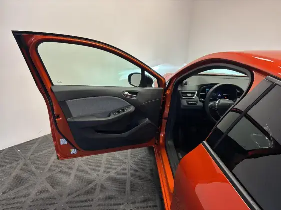 RENAULT CLIO V - voiture d'occasion - Photo 19