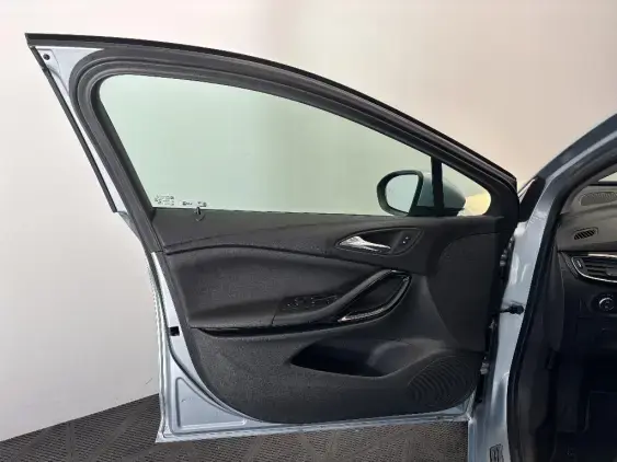 OPEL ASTRA K - voiture d'occasion - Photo 19