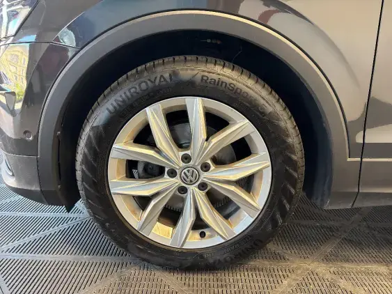 VOLKSWAGEN TIGUAN II - voiture d'occasion - Photo 22