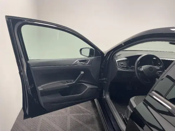 VOLKSWAGEN POLO VI - voiture d'occasion - Photo 19