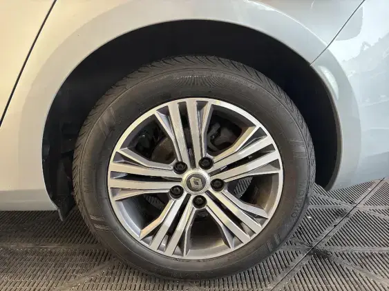 RENAULT MEGANE ESTATE IV - voiture d'occasion - Photo 24