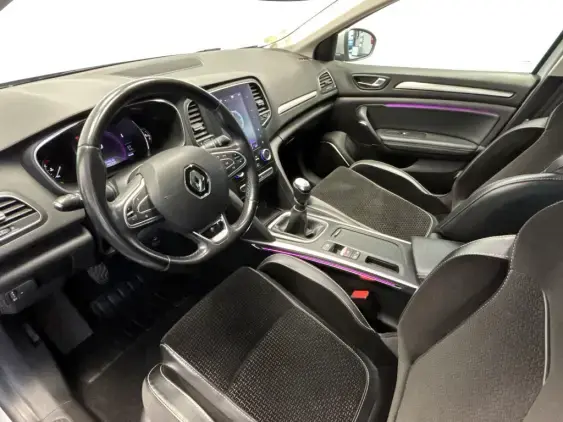 RENAULT MEGANE ESTATE IV - voiture d'occasion - Photo 17