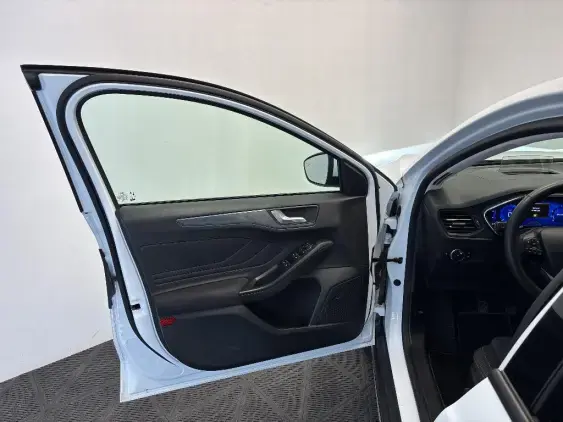 FORD FOCUS IV - voiture d'occasion - Photo 19