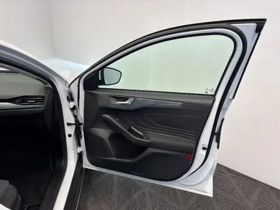 FORD FOCUS IV - voiture d'occasion - Photo 20